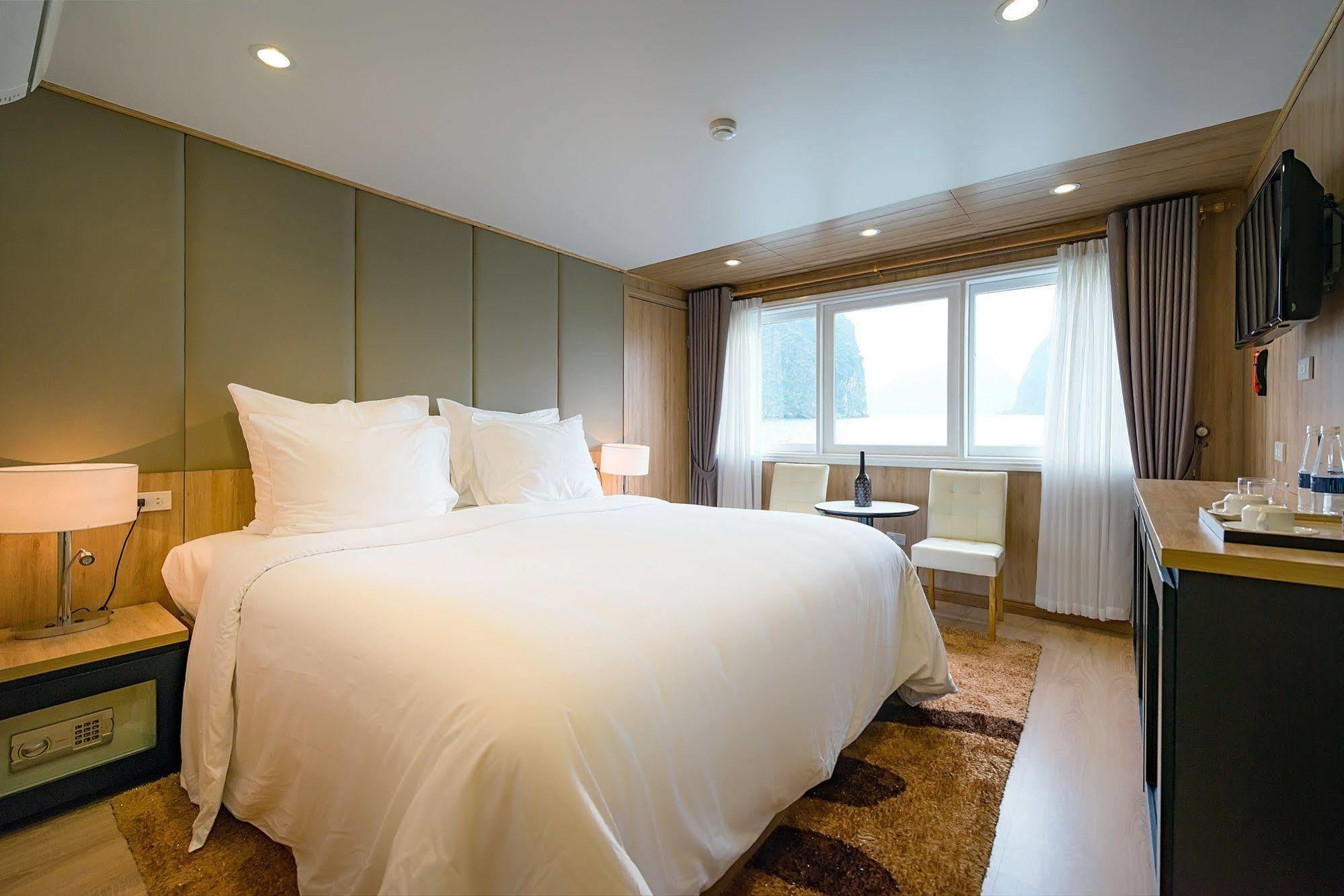 La Vela Premium Cruise - Managed By Paradise Cruises Hạ Long Exterior foto
